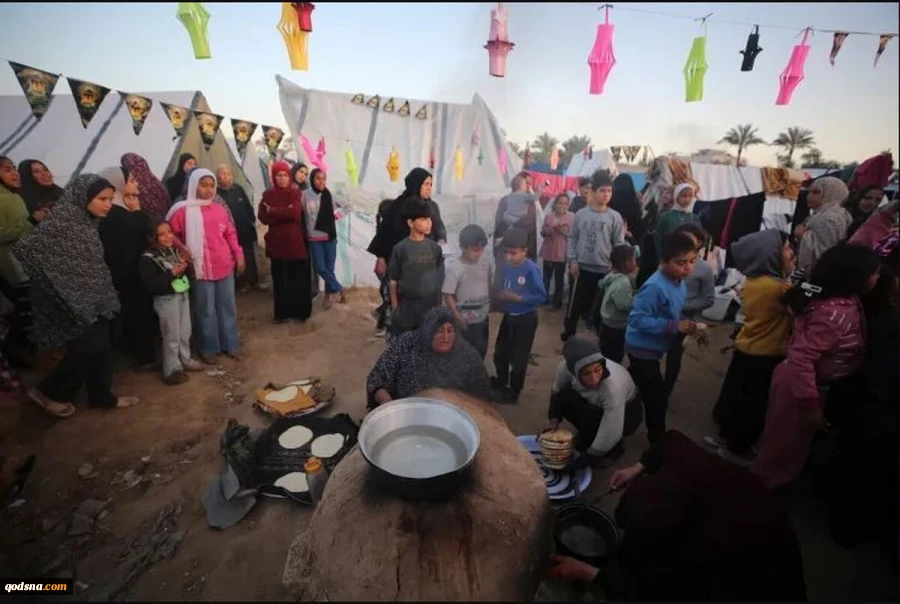 استقبال ساکنان نوار غزه از ماه مبارک رمضان/ سفره‌هایی ساده اما سرشار از ایمان و امید 2