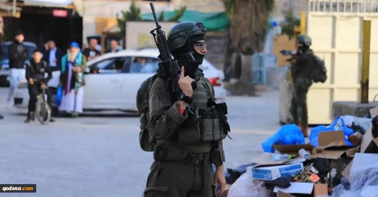 آخرین تحولات غزه و کرانه باختری؛

یورش اشغالگران به کرانه باختری؛ چندین زخمی و بازداشت در شهرهای مختلف/ سازمان ملل: ۱۸ هزار و ۵۰۰ بیمار در غزه نیازمند انتقال فوری برای درمان هستند 2