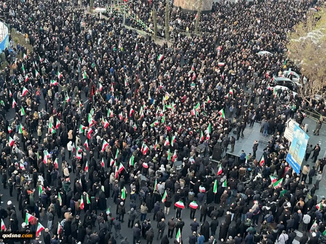 People of Tehran gather in city center to mourn Ayatollah Khamenei’s martyrdom