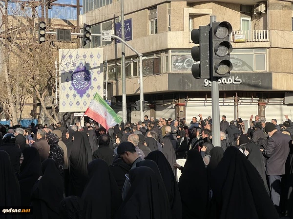 People of Tehran gather in city center to mourn Ayatollah Khamenei’s martyrdom 7