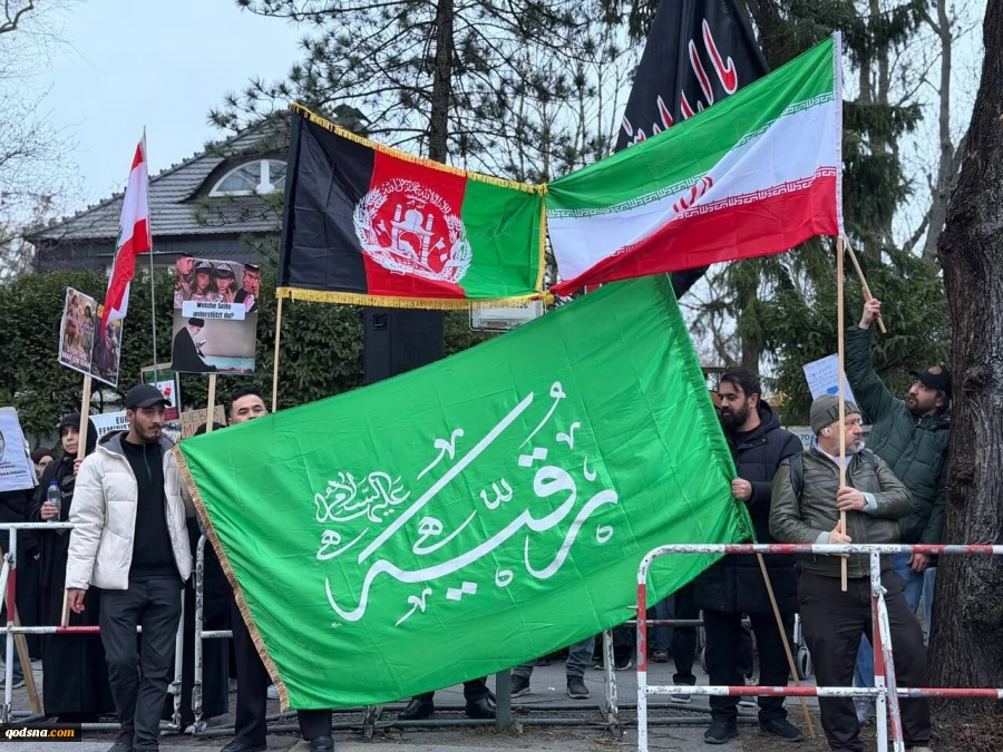 تجمع حامیان ایران مقابل سفارت کشورمان در برلین 2