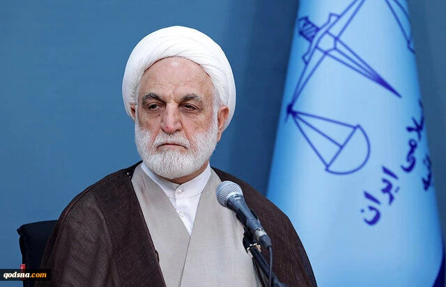 رئیس قوه قضاییه:

تجاوز آمریکا به کشتی تجاری ایران در آب‌های دریای عمان مصداق جنایت جنگی است 2