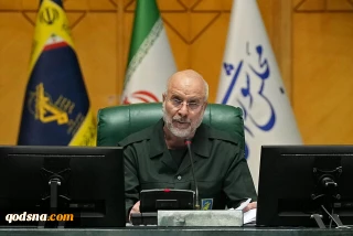 رئیس مجلس شورای اسلامی در سالروز تاسیس سپاه پاسداران 

بر خود می‌بالم که خود را عضو کوچکی از پاسداران بدانم