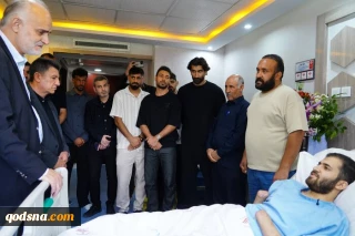 عیادت ملی‌پوشان فوتبال از جانباز جنگ رمضان