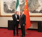 وزیر خارجه چین: جنگ آمریکا و اسرائیل علیه ایران نامشروع و غیرقانونی است 2