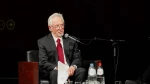 کوتسی در نامه‌ای که برای مدیر هنری جشنواره کتاب قدس ارسال کرده، اعلام کرده است که نمی‌تواند در این رویداد شرکت کند؛ زیرا “اسرائیل” طی دو سال گذشته جنگ نسل‌کشی را علیه مردم غزه به راه انداخته است.

این نویسنده که پیش‌تر خود را حامی “اسرائیل” معرفی کرده ب