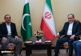 دیدار و گفت‌وگوی فرمانده ارتش پاکستان با عراقچی