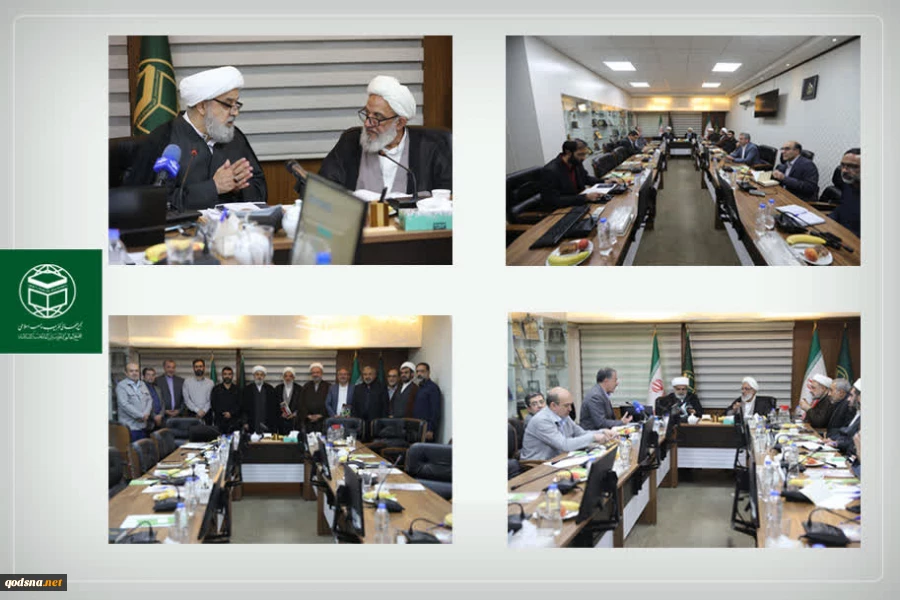 دبیرکل مجمع در دیدار با اعضای کمیسیون فرهنگی مجلس شورای اسلامی:

بررسی اندیشه‌های رهبرشهید در حوزه وحدت، محور اصلی چهلمین کنفرانس بین‌المللی وحدت اسلامی  2