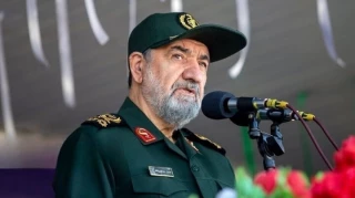 سرلشکر رضایی: جنگ رمضان موجب جهش قدرت ایران در جهان شد