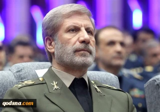 فرمانده کل ارتش: جنگ تحمیلی به دشمن فهماند باید به ملت ایران احترام بگذارد