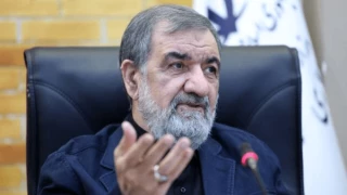 رضایی: آمریکا از سر استیصال اصرار به مذاکره دارد