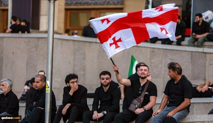 بدرقه آقای شهید ایران

وداع تاریخی و حماسی ملت ایران با رهبر شهید انقلاب | طنین شعار مرگ بر آمریکا و مرگ بر اسرائیل در مصلای امام خمینی (ره) 2