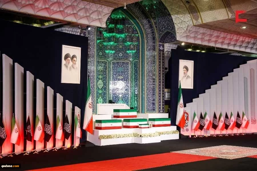 مراسم وداع الشهيد الإمام الخامنئي في مصلى طهران 19