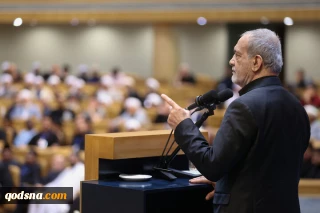پزشکیان: رهبر انقلاب تا ابد در ذهن و قلب من زنده است و زنده خواهد ماند