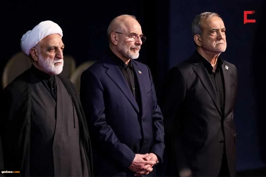 مراسم وداع الشهيد الإمام الخامنئي في مصلى طهران 21