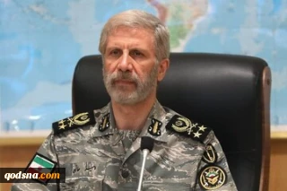 قائد الجيش الايراني يؤكد على معاقبة قتلة القائد الشهيد