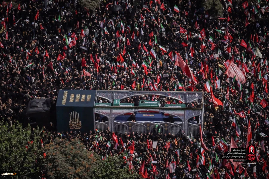 تهران در قاب دنیا؛ خیل جمعیت؛ اشک‌ها و پرچم‌ها سوژه لنزهای خارجی 2