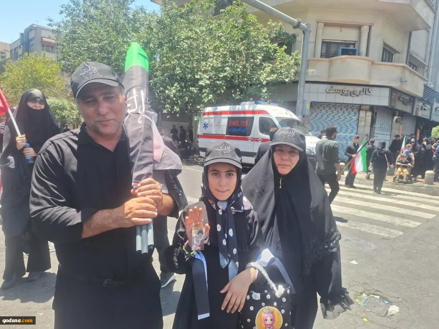 گزارش اختصای قدسنا از مراسم باشکوه تشییع رهبر شهید امت؛

حماسه میلیونی عاشقان امام شهید/ مردم در گفتگو با قدسنا: راه قائد عظیم امت را ادامه خواهیم داد 5