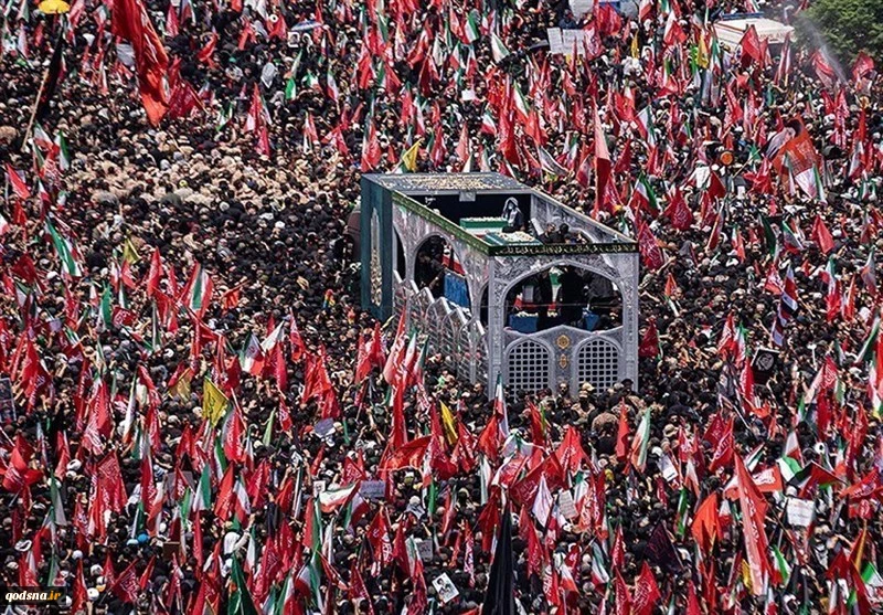 إعلاميون أجانب يرصدون ملحمة الوفاء.. مشاهد التشييع في طهران استثنائية ومذهلة 2