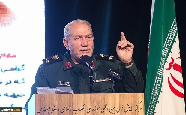 سرلشکر صفوی در گفت‌وگو با شبکه المیادین:

 جبهه مقاومت، آمریکا و رژیم صهیونیستی را در باتلاق فرو خواهد برد 2