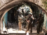 Zionist troops launch widespread raids across West Bank