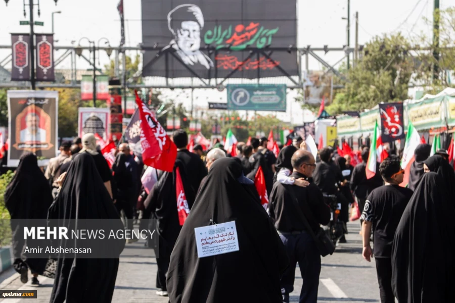 طهران تحيي أربعينية الإمام الحسين (ع) في مسيرات حاشدة  2