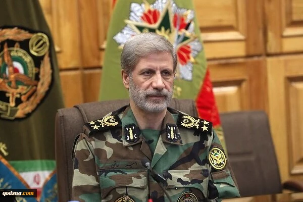 اللواء حاتمي: لن يسمح للأمريكيين بدخول الخليج الفارسي وبحر عمان ومضيق هرمز 2