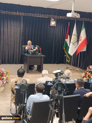 دکتر خالد قدومی نماینده حماس در ایران  در نشست تبیینی و خبری آخرین تحولات فلسطین (بخش اول):

رسانه های حامی محور مقاومت نقش مهمی در تبیین و تفهیم و تبلیغ محور مقاومت دارند