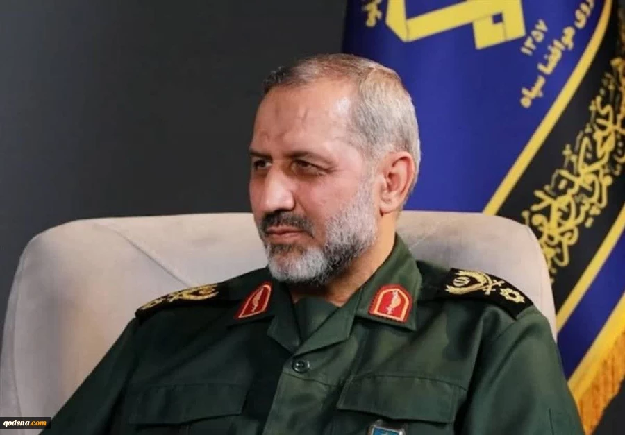 فرمانده نیروی هوافضای سپاه: 

شکوه بعثت در خیابان‌ها را با اتحاد مقدس حفظ کنید  2
