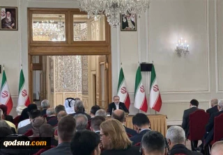عراقچی در نشست با سفرا و روسای نمایندگی‌های سیاسی در ایران:

 اگر دشمن بخواهد برخورد نظامی را در پیش بگیرد، پاسخ محکم‌تر از گذشته خواهد گرفت