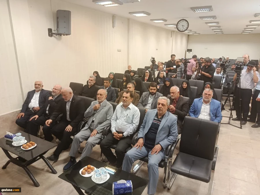 همایش «طوفان الاقصی؛ علل، اهداف و چشم اندازها»  با حضور خالد قدومی» نماینده جنبش حماس و  ناصر ابوشریف نماینده جنبش جهاد اسلامی فلسطین در تهران و با حضور جمعی از شخصیت ها و کارشناسان حوزه فلسطین و مقاومت و نیز اصحاب رسانه در سالن همایش های جمعیت دفاع از مل