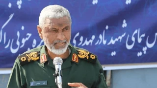 قائد بحرية الحرس الثوري يحذّر السفن التي تطفئ أنظمة الملاحة في نطاق مضيق هرمز