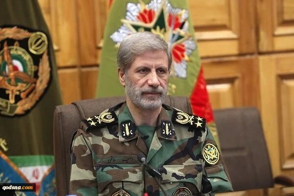 الأمير حاتمي: إذا لم تُراعَ حقوقنا، ستستمر القيود في مضيق هرمز
 2